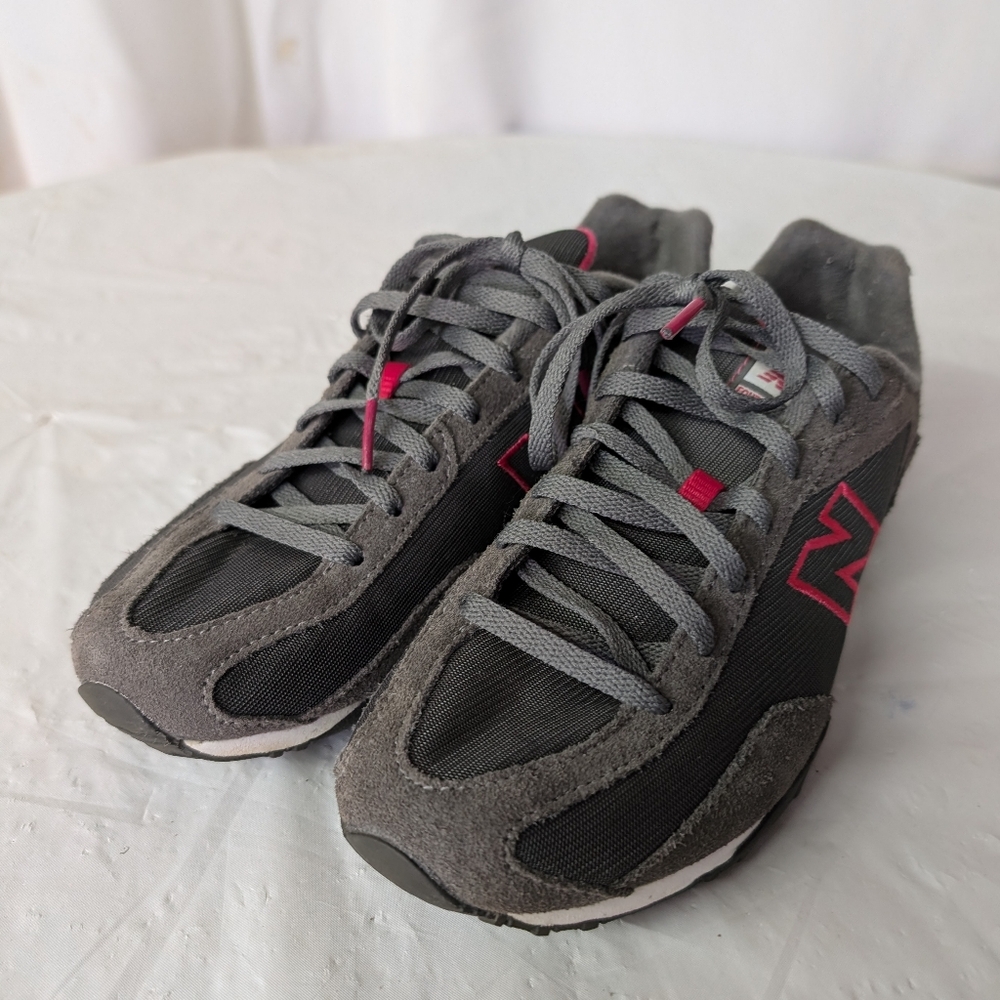 New Balance 442 Gray and Pink Athletic Shoes